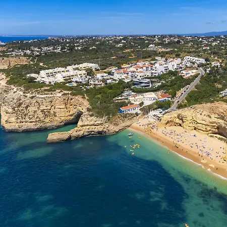 Townhouse In With View Semesterbostad