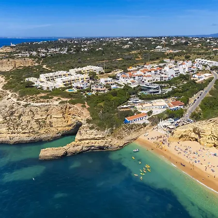 Semesterbostad Townhouse In With View *